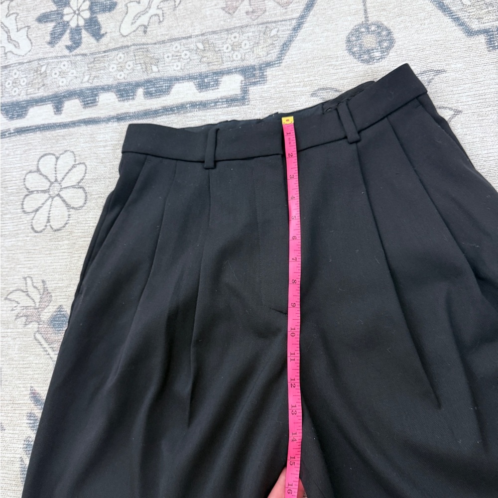 COS Relaxed Twill Wide-Leg Women's Pants - Picture 5 of 10